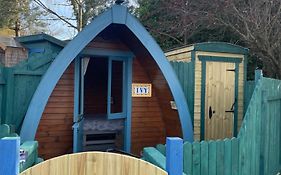 Glamping In The 2Nd Field
